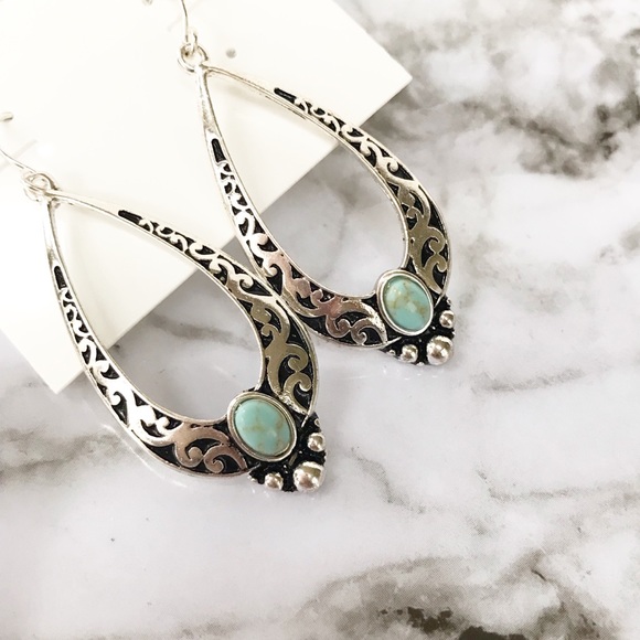 Jewelry - Gemstone Earrings-Turquoise-Silver Plated-Pierced
